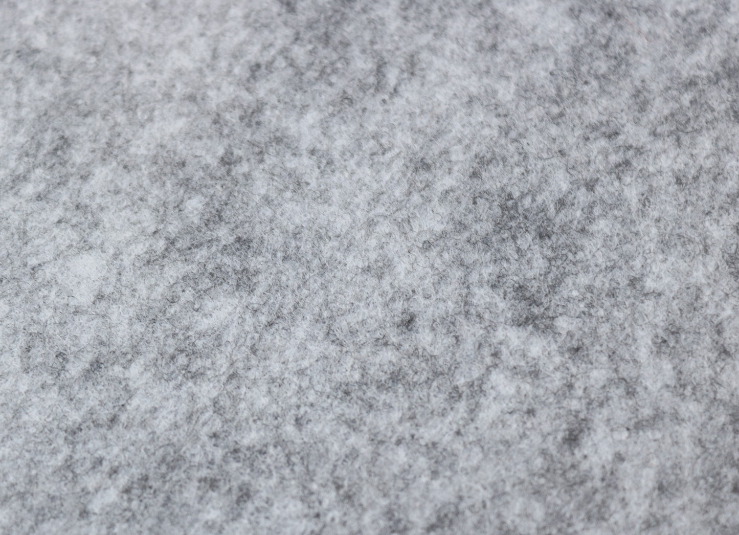 Washable dehumidifying sheet with bamboo charcoal