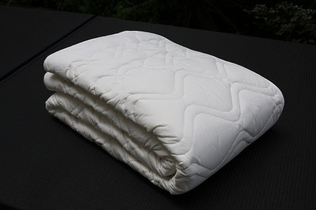 Nishikawa washable wool bed pad